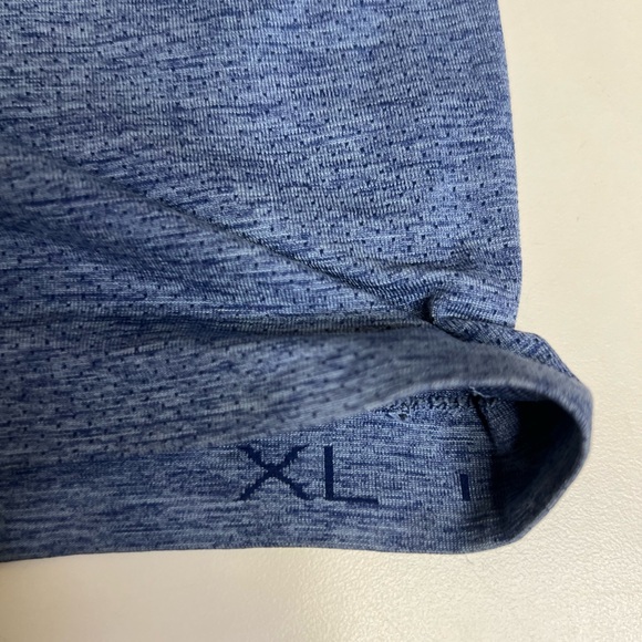 lululemon athletica Men's Teal and Navy Short Sleeve Tees - Picture 13 of 16